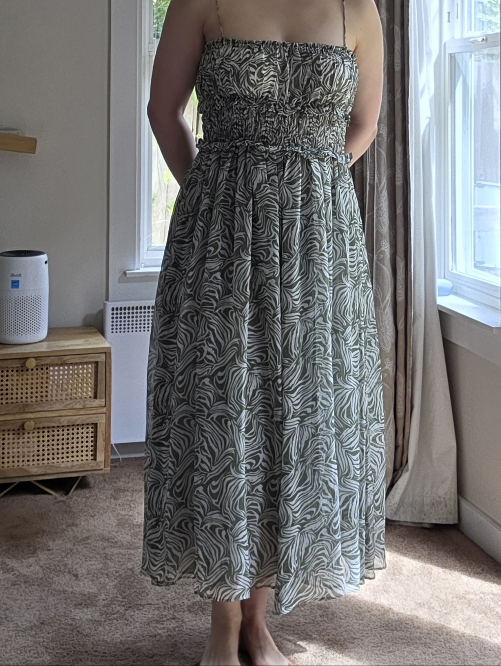 En Saison Smocked Tie-Strap Maxi Dress Olive Leaf Print Women’s M